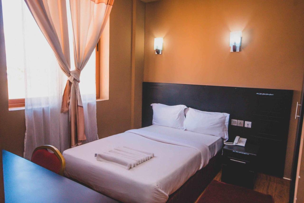 Panone Hotel Boma Boma la Ngombe Zewnętrze zdjęcie
