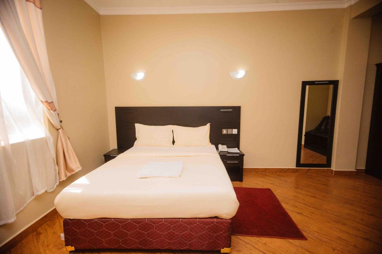 Panone Hotel Boma Boma la Ngombe Zewnętrze zdjęcie