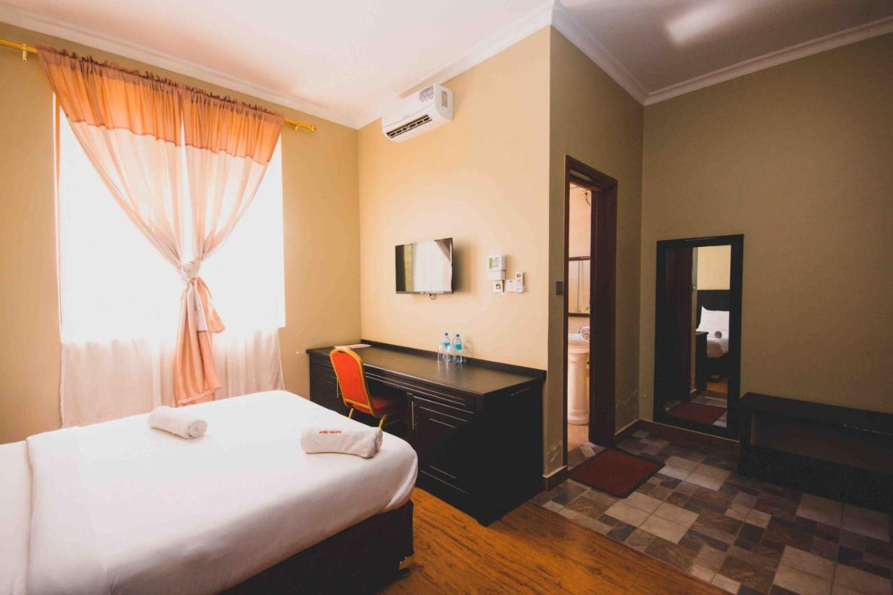 Panone Hotel Boma Boma la Ngombe Zewnętrze zdjęcie