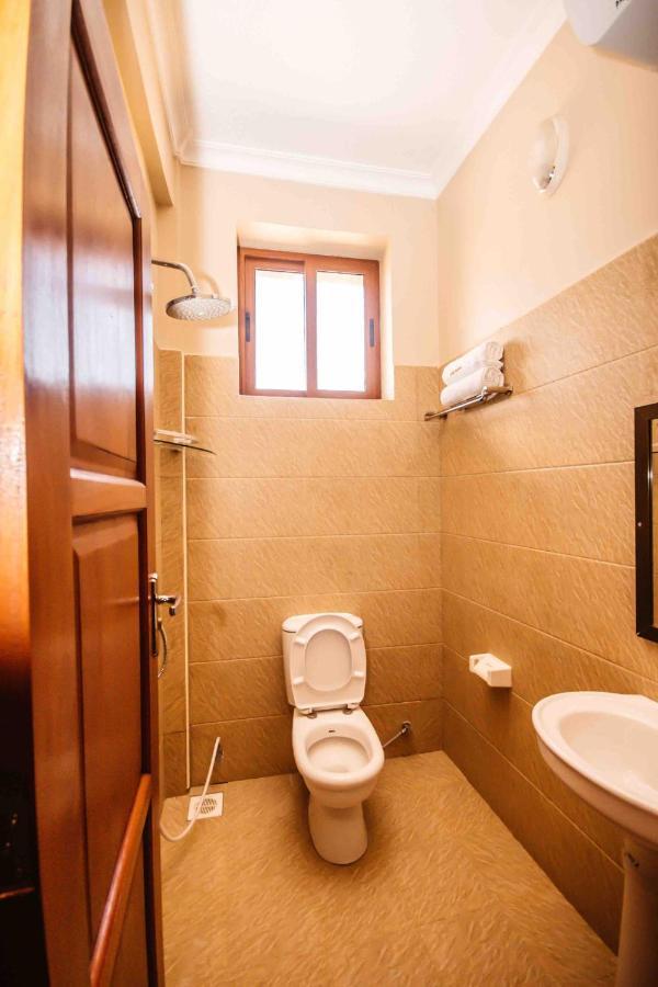 Panone Hotel Boma Boma la Ngombe Zewnętrze zdjęcie