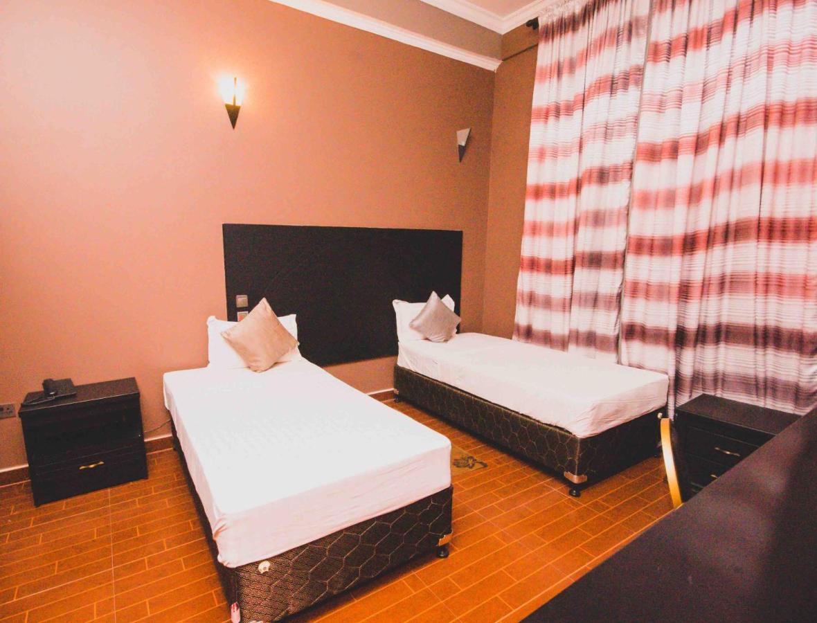 Panone Hotel Boma Boma la Ngombe Zewnętrze zdjęcie